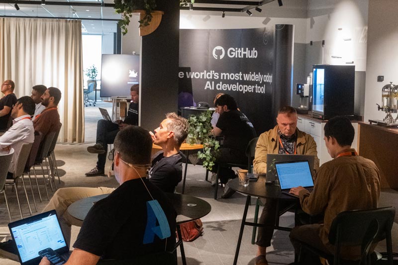 Del av publiken under Microsoft Innovate with Azure & GitHub day