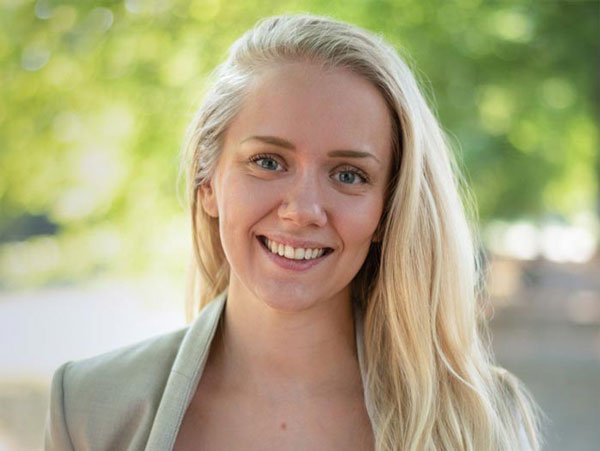 Porträtt av Emelie Ahlström